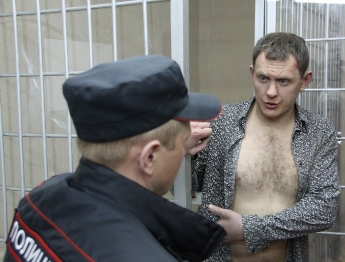 Пьяный Ваня разгромил отдел полиции в аэропорту «Толмачево»